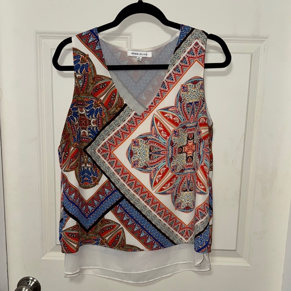 Rose & Olive Women's Multicolor Sleeveless Top